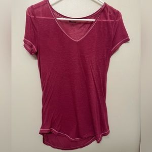 Mudd Red-Violet T-Shirt Size Small